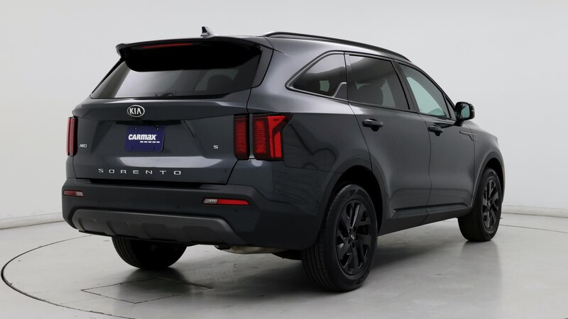 2021 Kia Sorento S 8