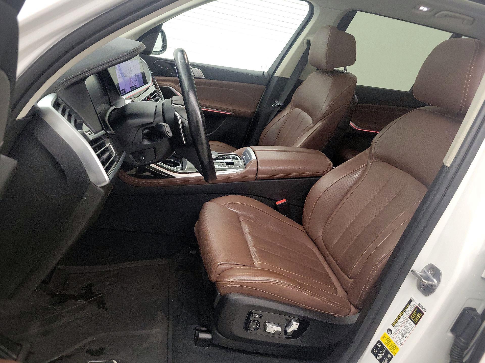 Thumbnail: 2019 BMW X7 - 11