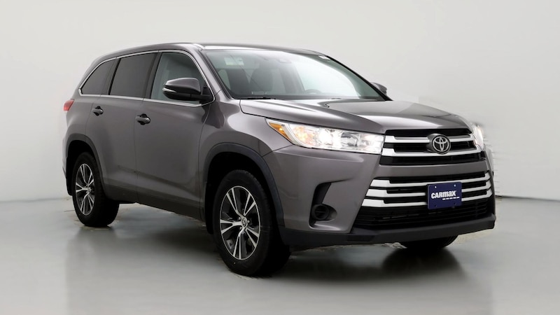 2019 Toyota Highlander LE Hero Image