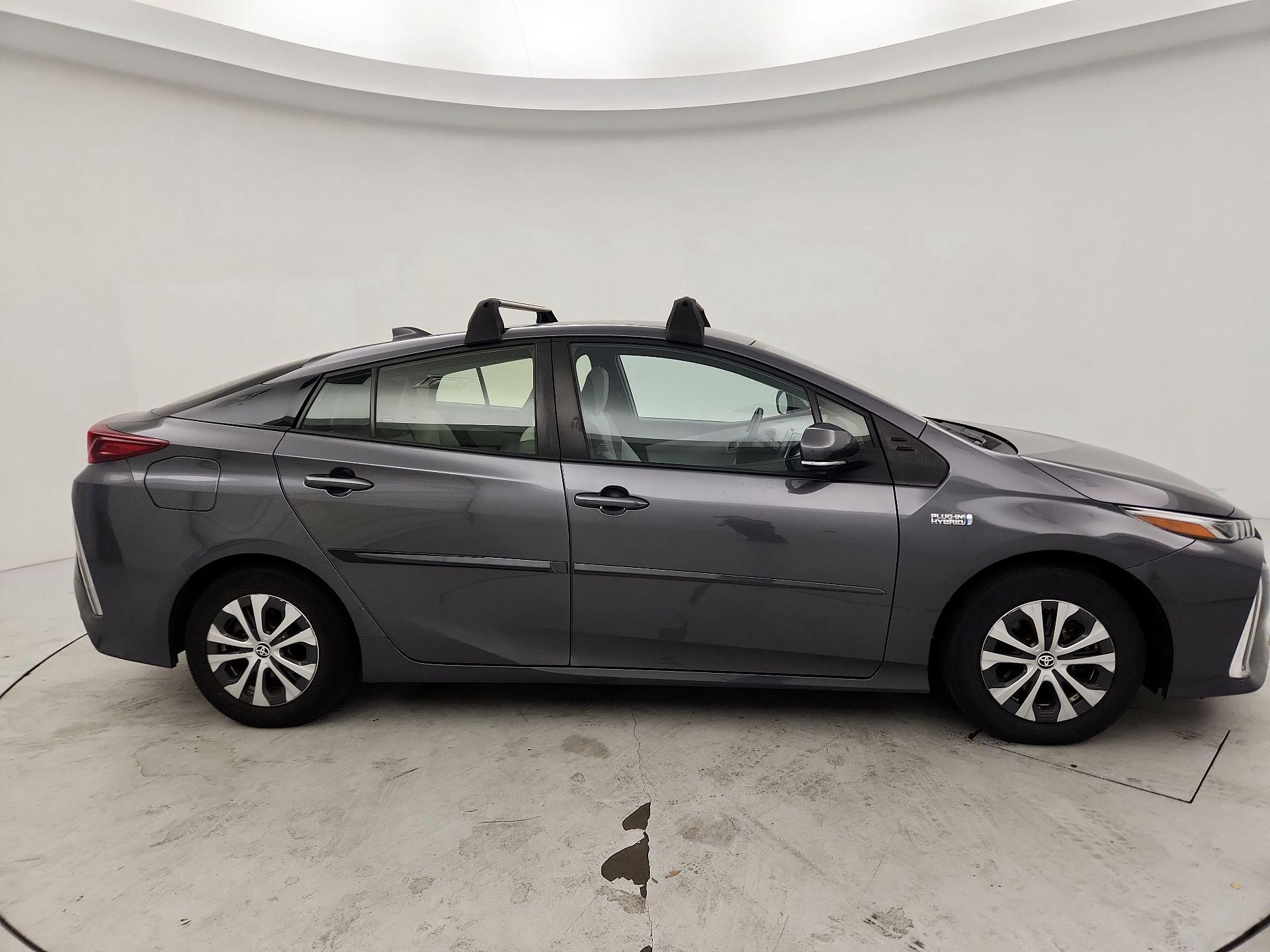 Thumbnail: 2021 Toyota Prius Prime - 4
