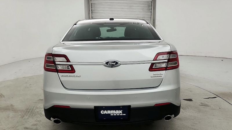 2016 Ford Taurus SEL 6