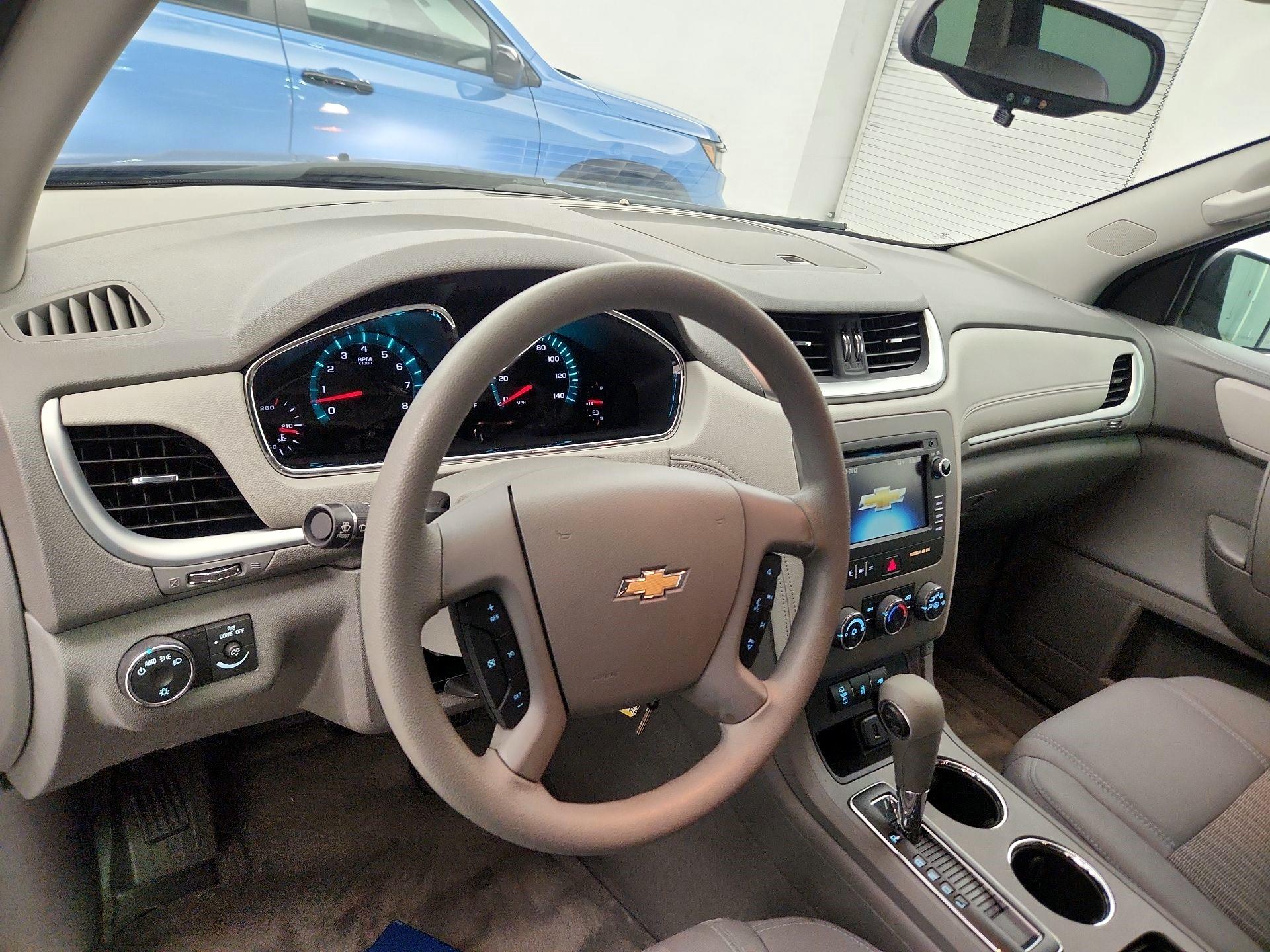 Thumbnail: 2016 Chevrolet Traverse - 9