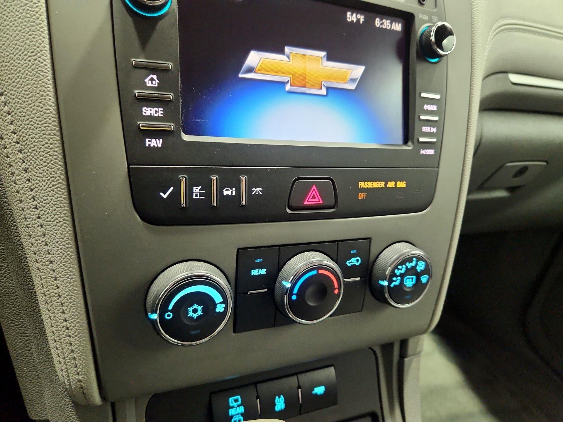 Thumbnail: 2016 Chevrolet Traverse - 16