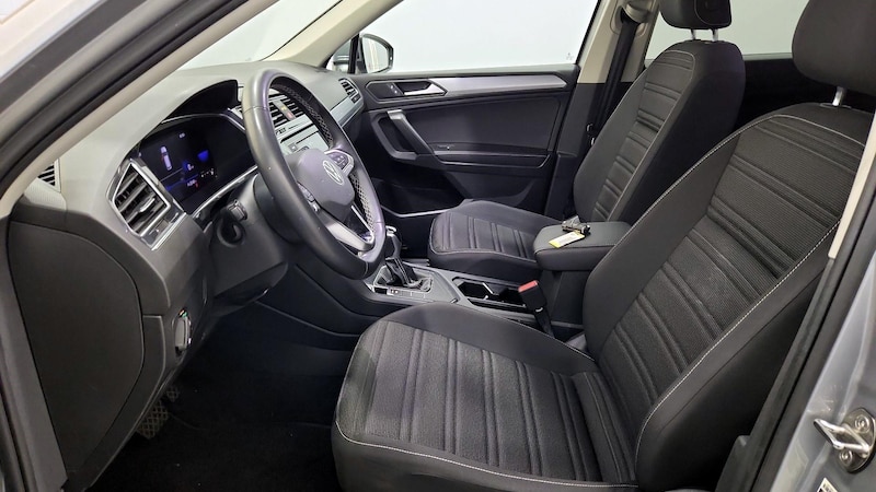 2022 Volkswagen Tiguan S 11
