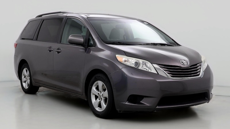 2017 Toyota Sienna LE Hero Image