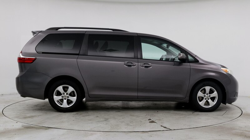 2017 Toyota Sienna LE 7