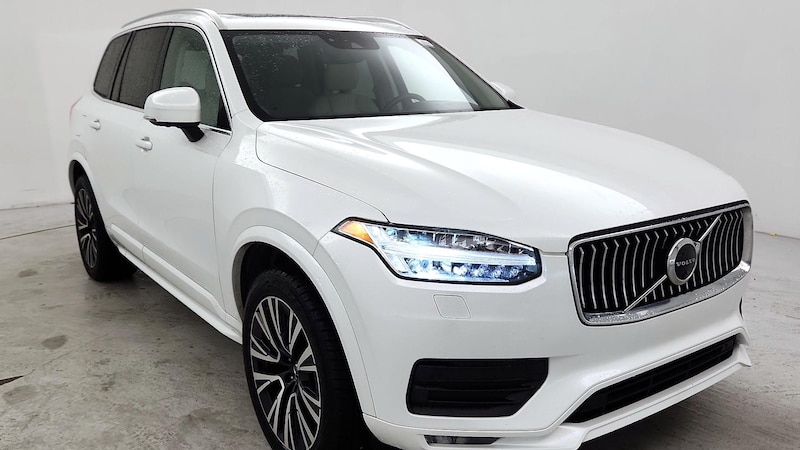 2021 Volvo XC90 T6 Momentum Hero Image