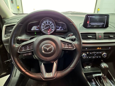 Steering Wheel & Instrument Cluster (On)