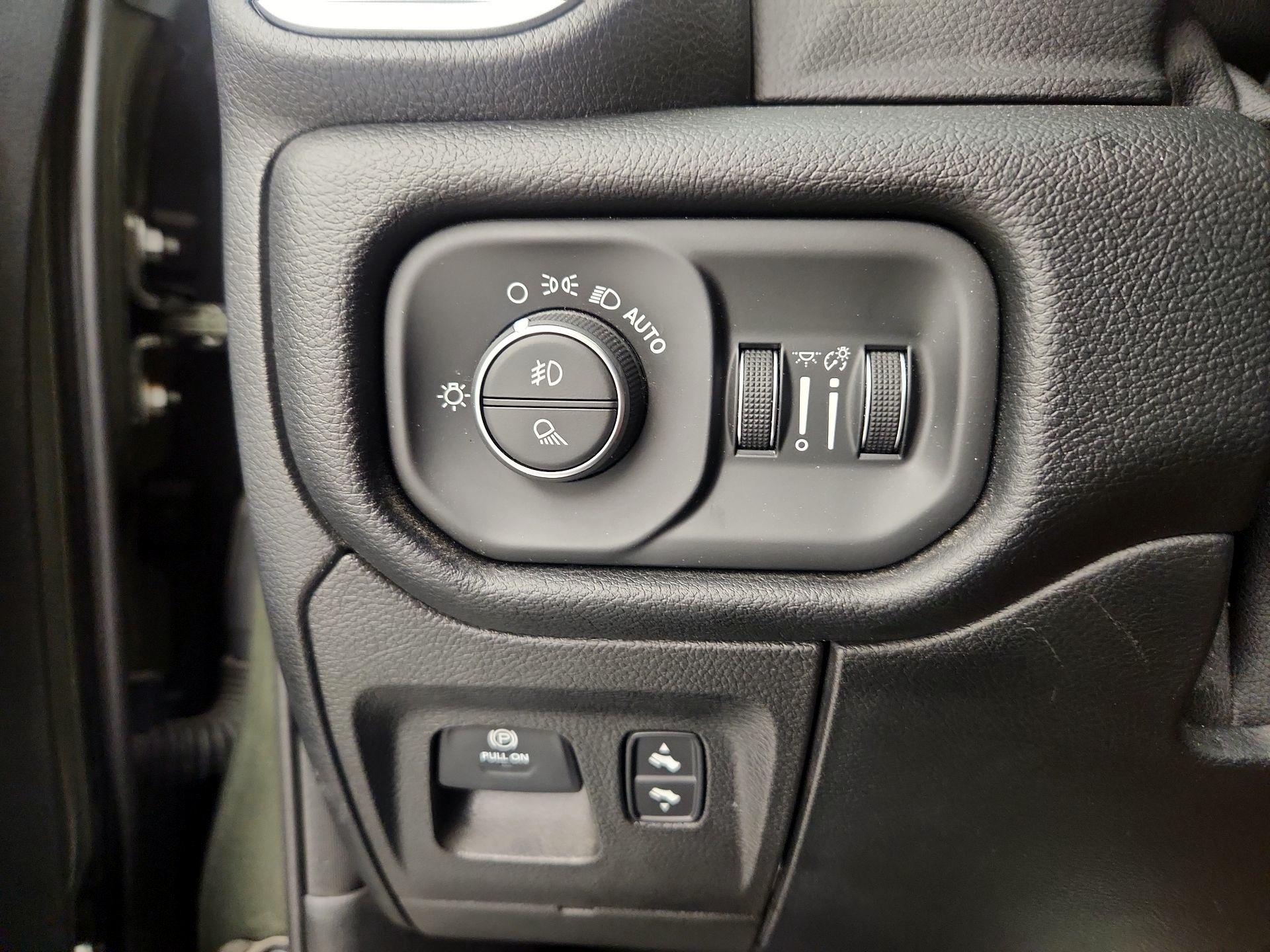 Thumbnail: 2020 RAM 1500 - 13