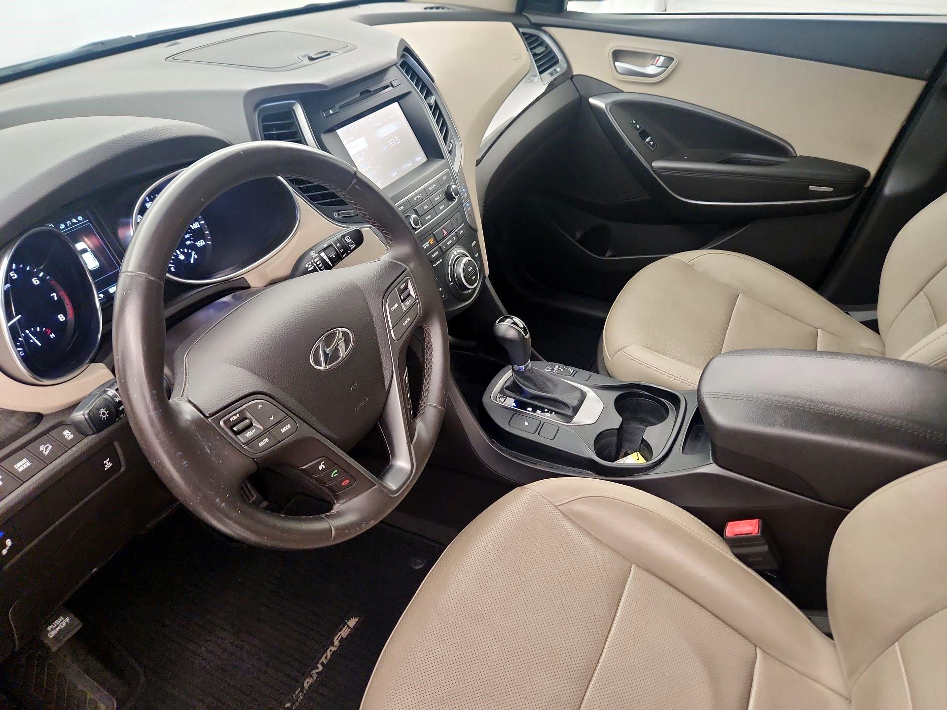 Thumbnail: 2017 Hyundai Santa Fe - 11