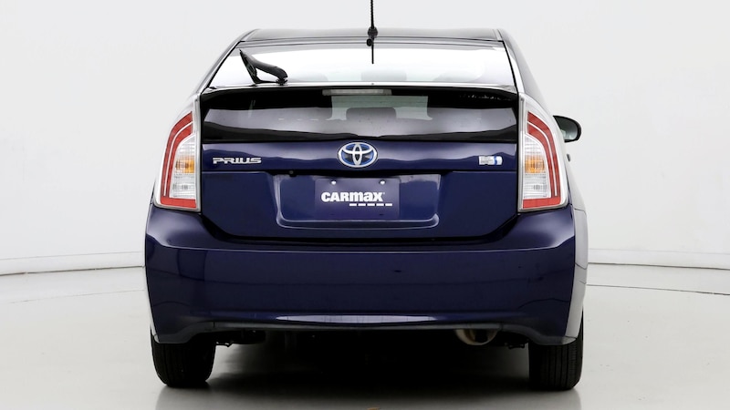 2015 Toyota Prius Two 6