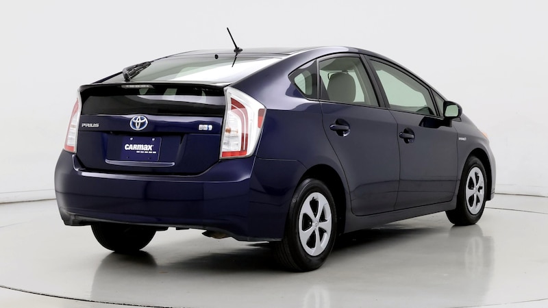 2015 Toyota Prius Two 8