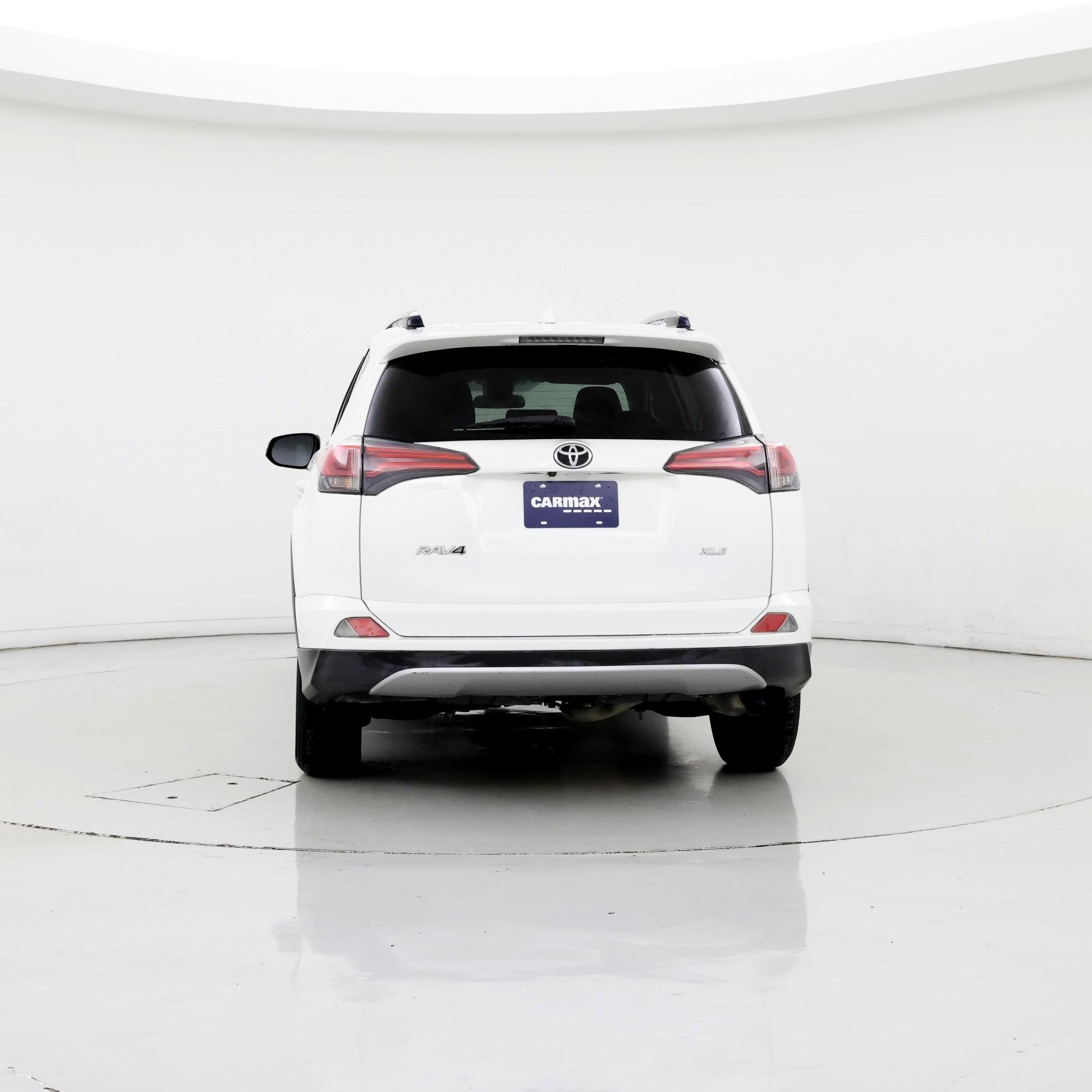Thumbnail: 2018 Toyota RAV4 - 6