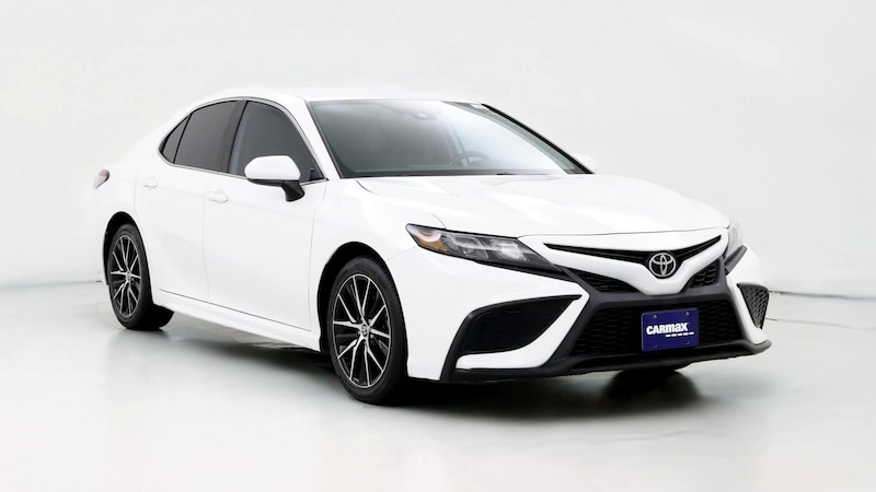 2021 Toyota Camry SE Hero Image