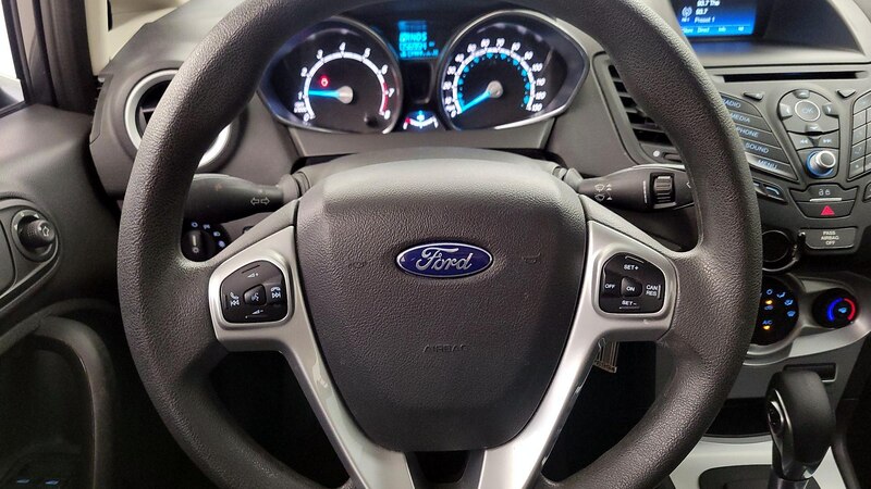 2019 Ford Fiesta SE 10