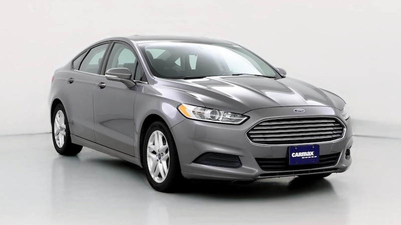 2013 Ford Fusion SE Hero Image