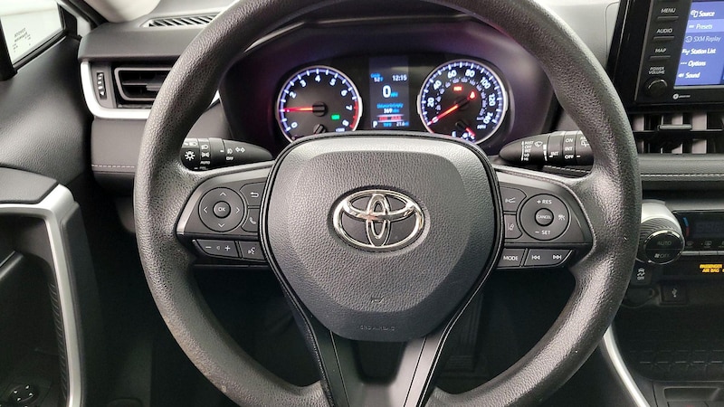 2021 Toyota RAV4 XLE 10