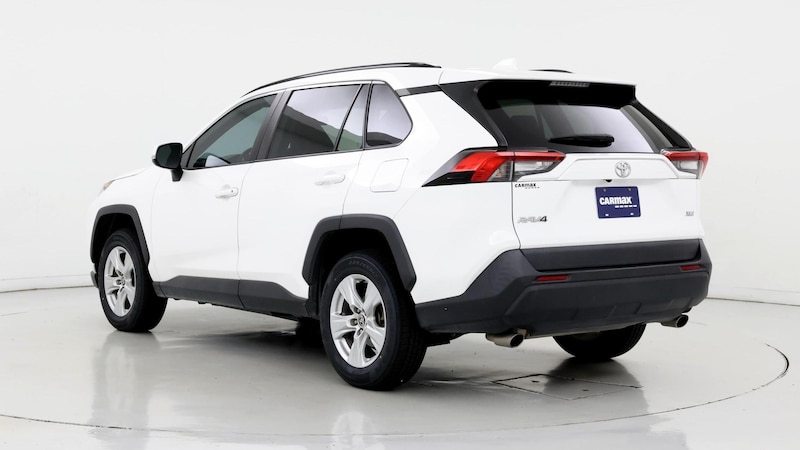 2021 Toyota RAV4 XLE 2