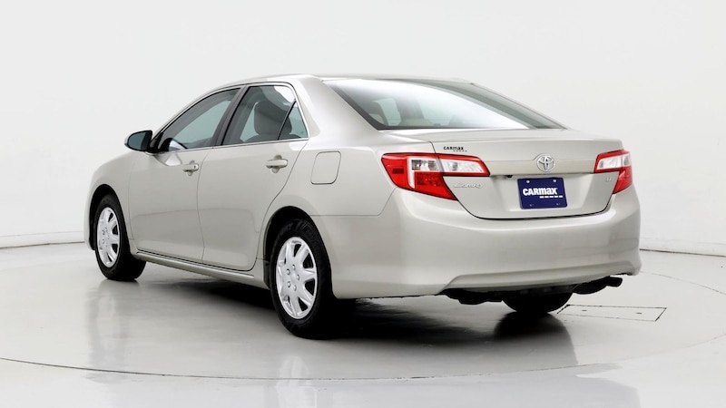 2014 Toyota Camry LE 2