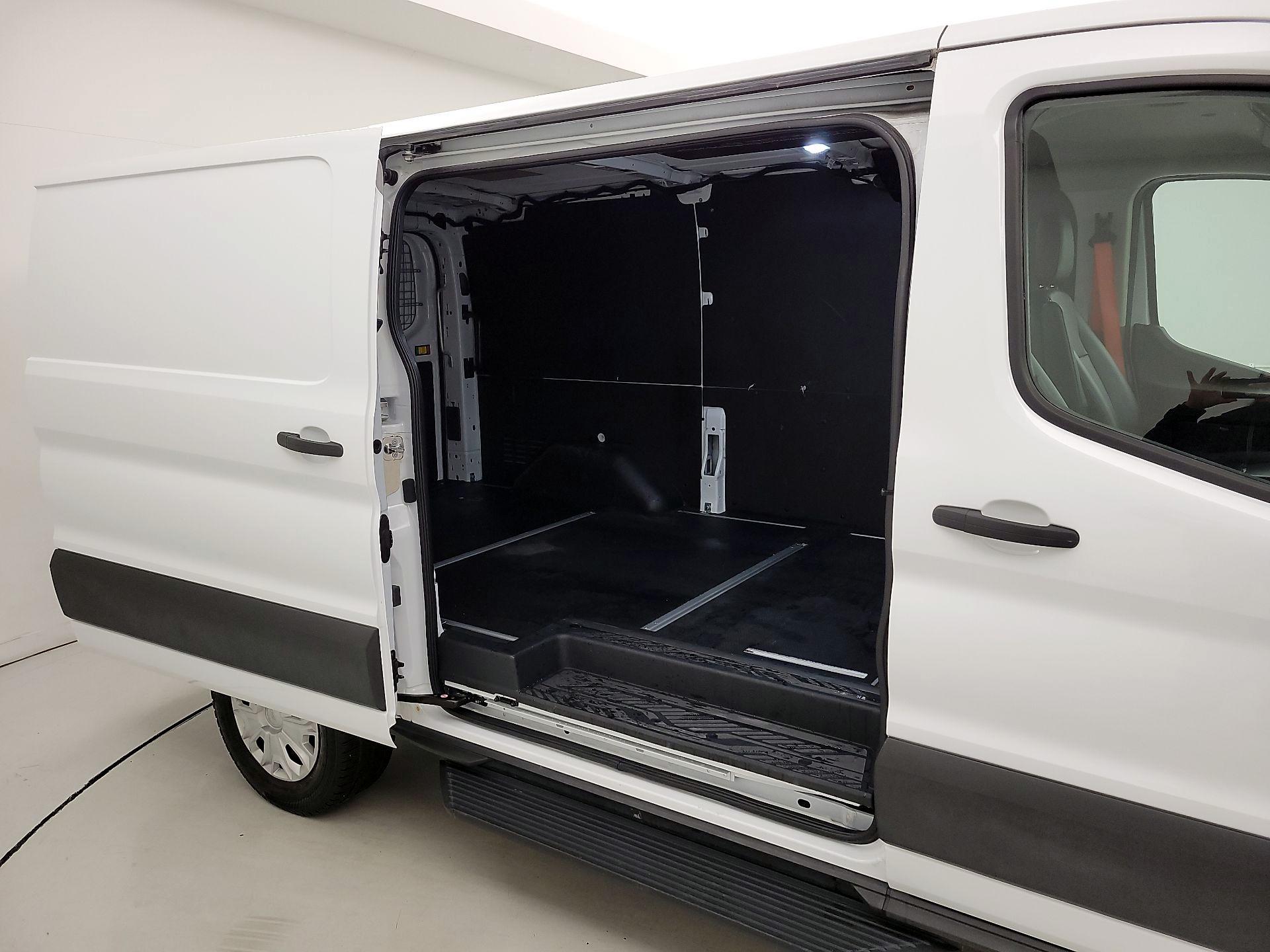 Thumbnail: 2023 Ford Econoline - 20