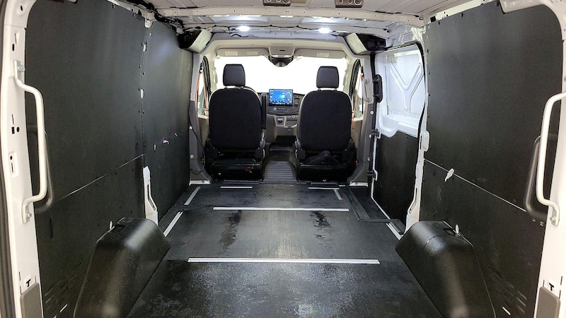 2023 Ford Econoline E-350 21
