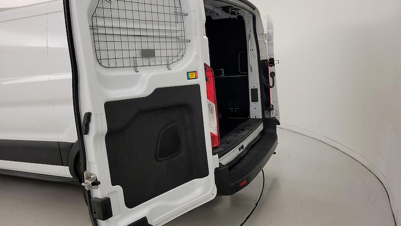 2023 Ford Econoline E-350 22