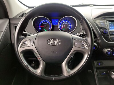 Steering Wheel & Instrument Cluster (On)
