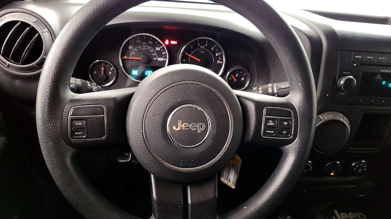 2014 Jeep Wrangler Sport 10