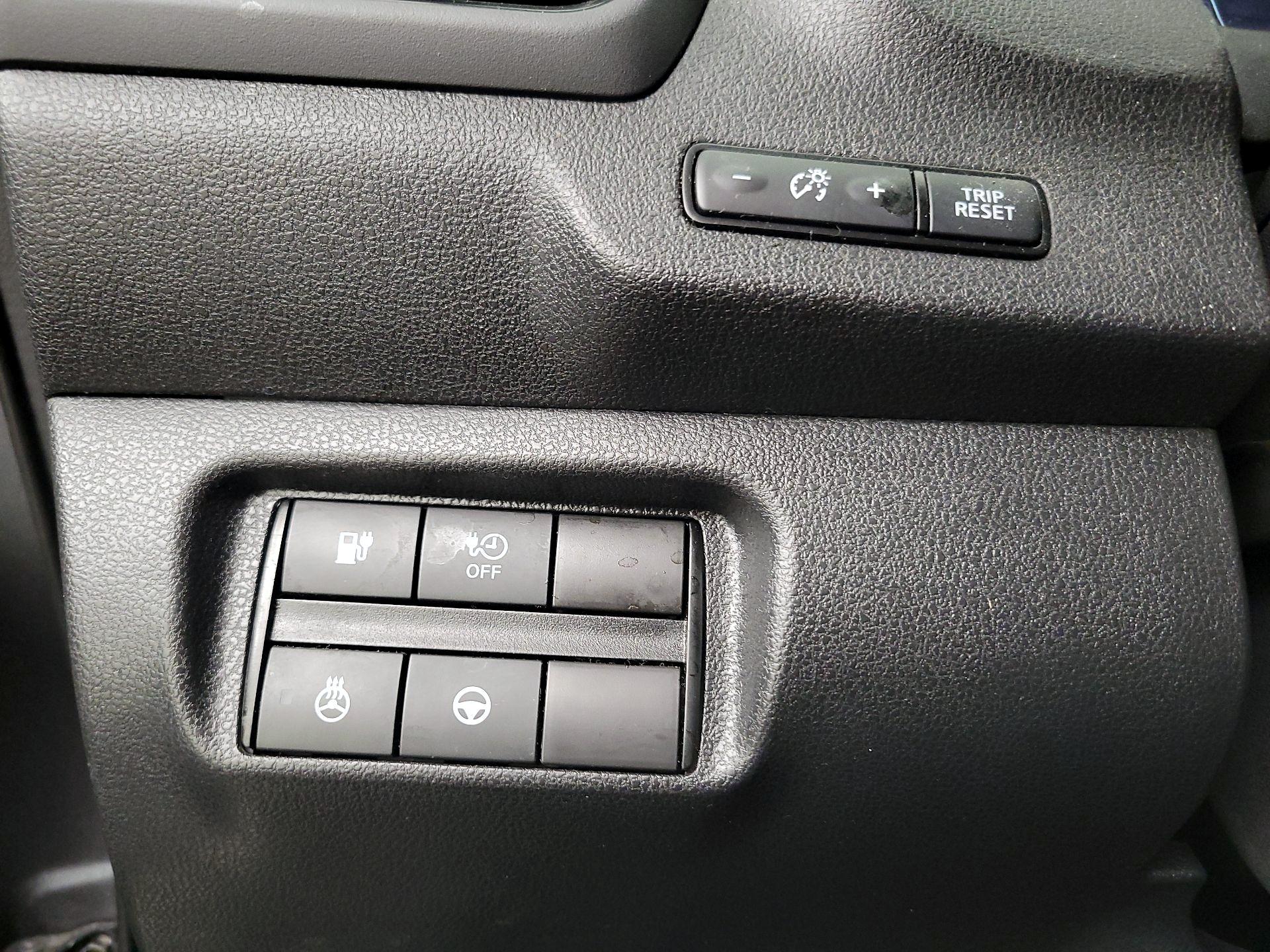 Thumbnail: 2019 Nissan Leaf - 13