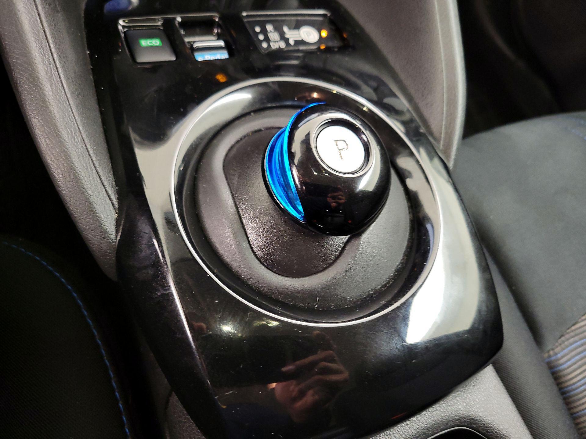 Thumbnail: 2019 Nissan Leaf - 18