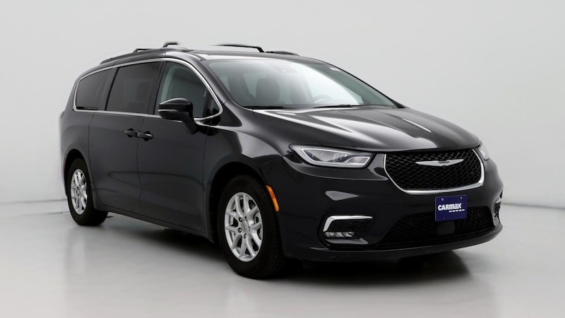 2022 Chrysler Pacifica Touring L Hero Image