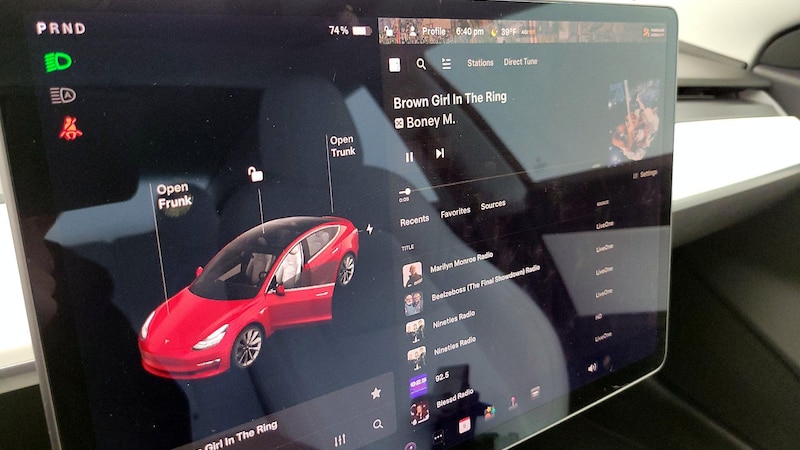 2018 Tesla Model 3 Long Range 15