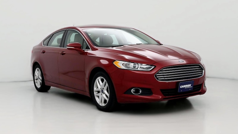 2014 Ford Fusion SE Hero Image