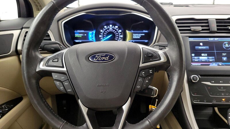 2014 Ford Fusion SE 10