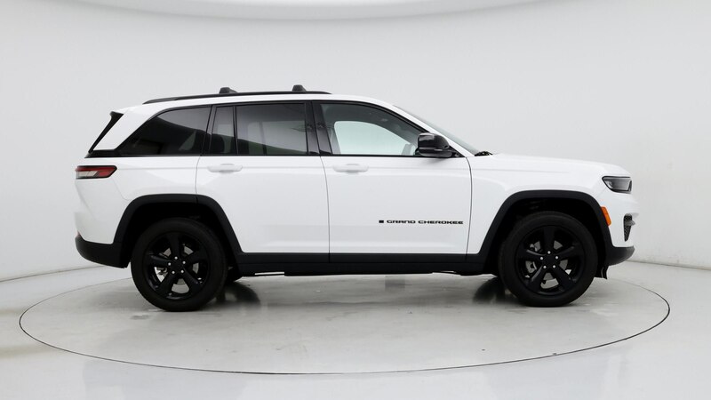 2023 Jeep Grand Cherokee Altitude 7