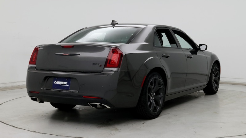 2023 Chrysler 300 S 8