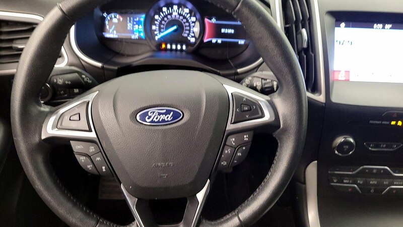 2019 Ford Edge SEL 10