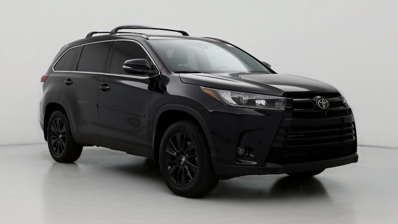 2019 Toyota Highlander SE Hero Image