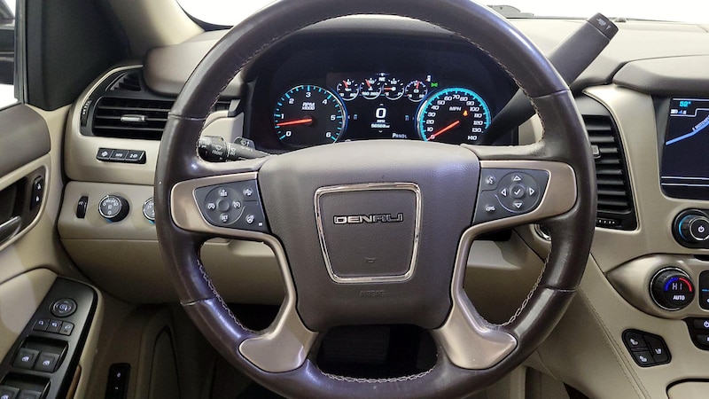 2019 GMC Yukon Denali 10