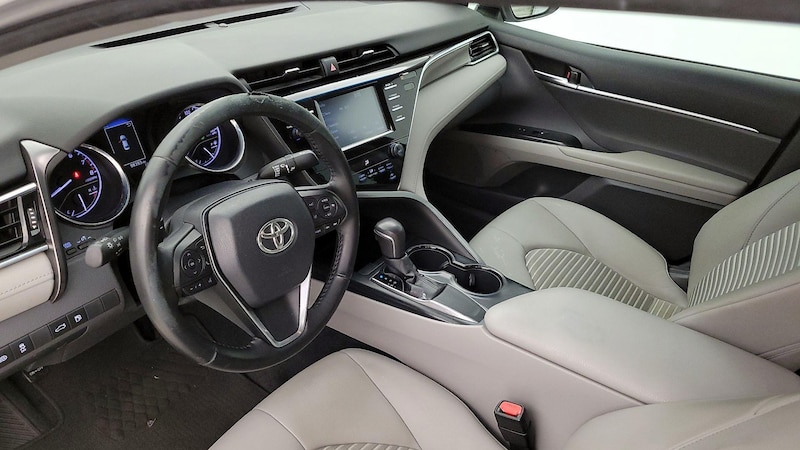 2018 Toyota Camry SE 11