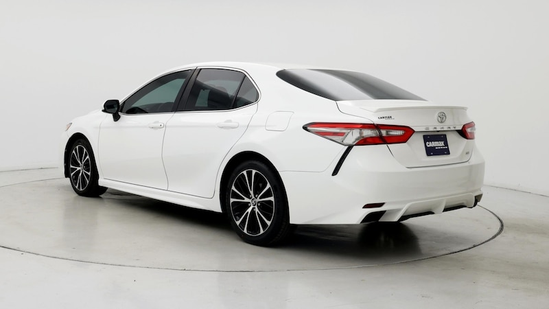 2018 Toyota Camry SE 2