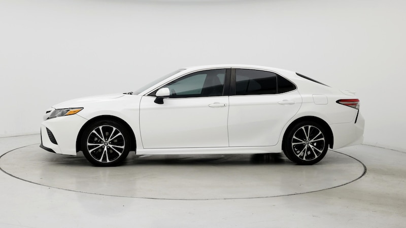 2018 Toyota Camry SE 3