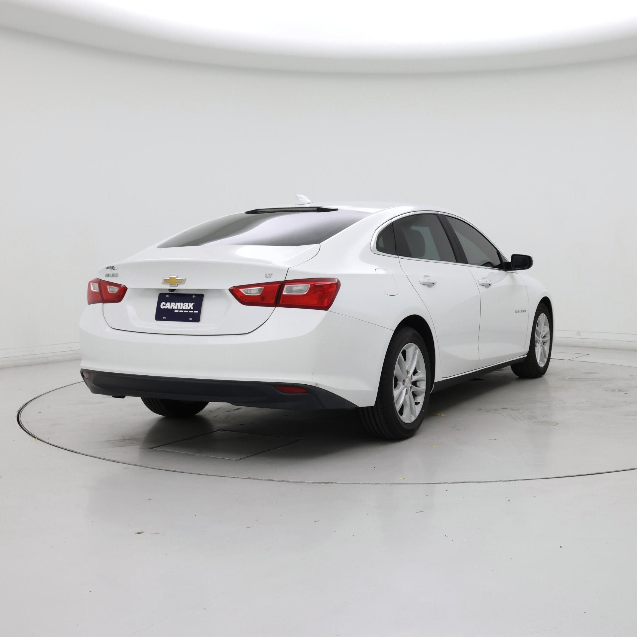 Thumbnail: 2016 Chevrolet Malibu - 8