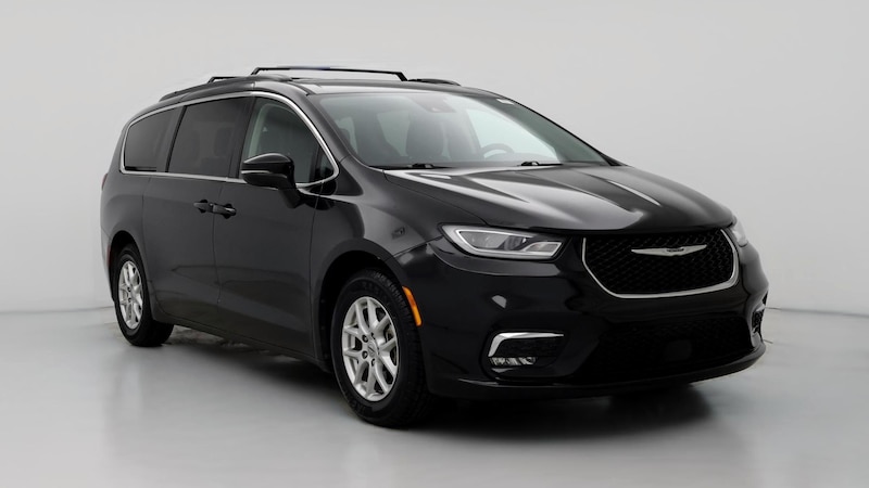 2022 Chrysler Pacifica Touring L Hero Image