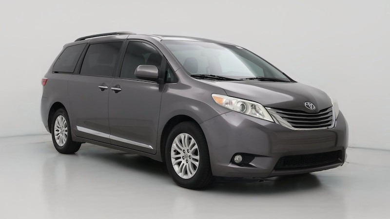 2017 Toyota Sienna XLE Hero Image