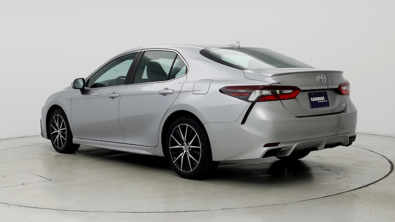 2023 Toyota Camry SE 2