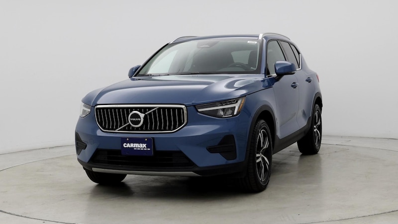 2024 Volvo XC40 B5 Core 4