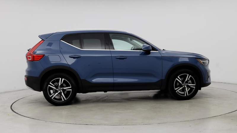 2024 Volvo XC40 B5 Core 7