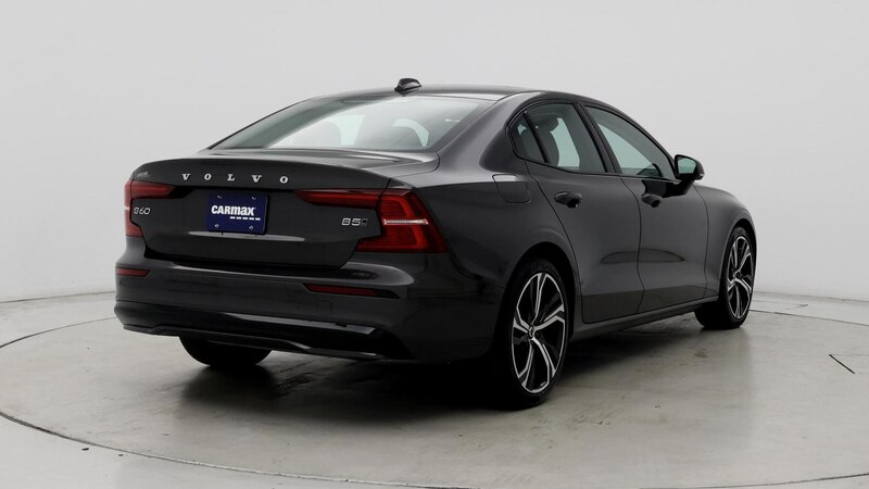 2024 Volvo S60 B5 Core 8