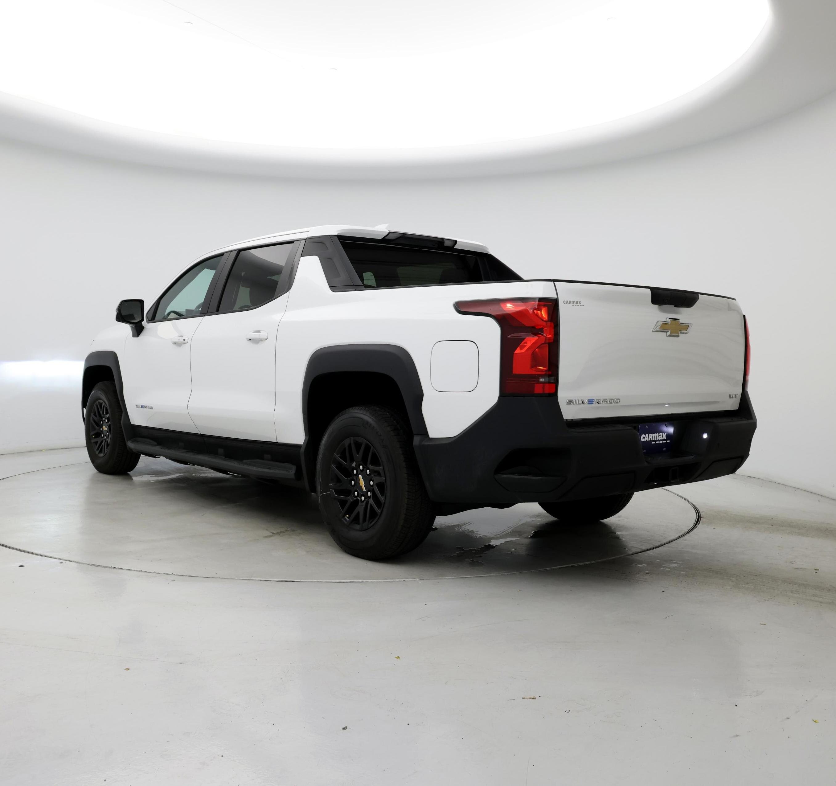Thumbnail: 2024 Chevrolet Silverado EV - 2